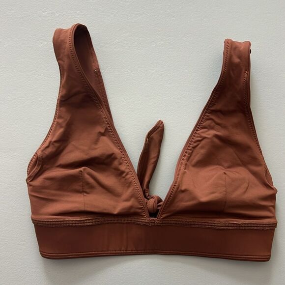 NWT Everlane ReNew The Triangle Bikini Top in Rosewood Size S - Picture 5 of 8